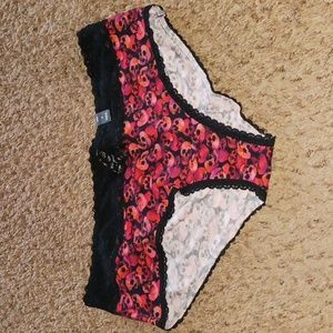 NWT Torrid Size 3 Cheeky Skull Panties